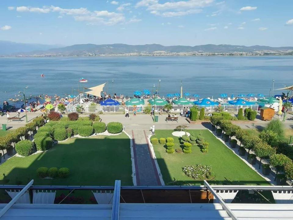 Romantique Dojran Hotel Exteriör bild