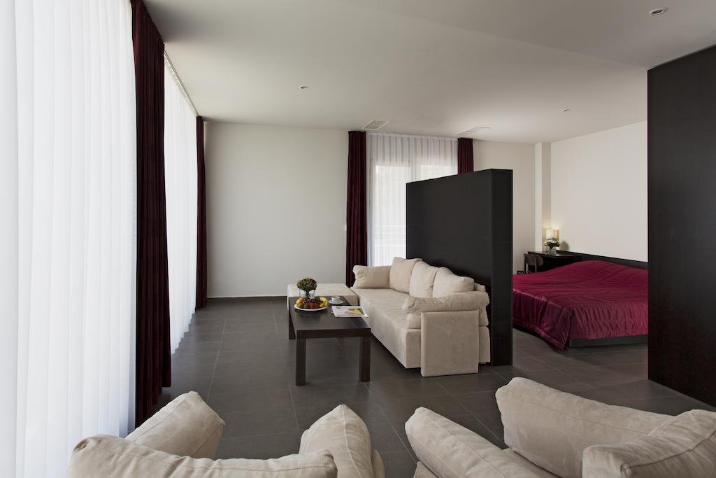 Romantique Dojran Hotel Exteriör bild